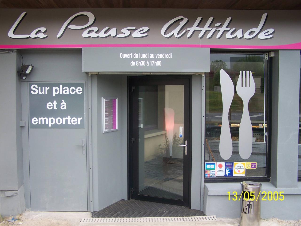 Pause Attitude
